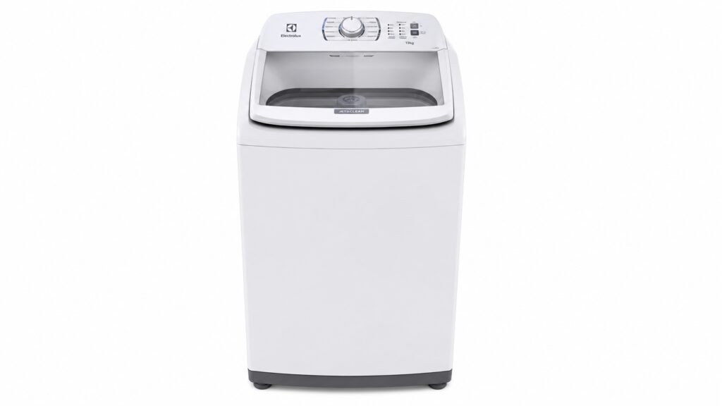 Vista frontal da Máquina de Lavar Electrolux 11kg Essential Care com Easy Clean e Filtro Fiapos LES11